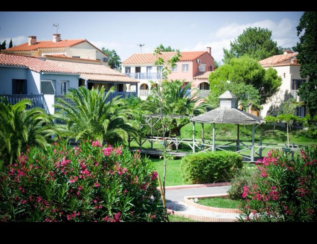 Malibu Village كانيه المظهر الخارجي الصورة