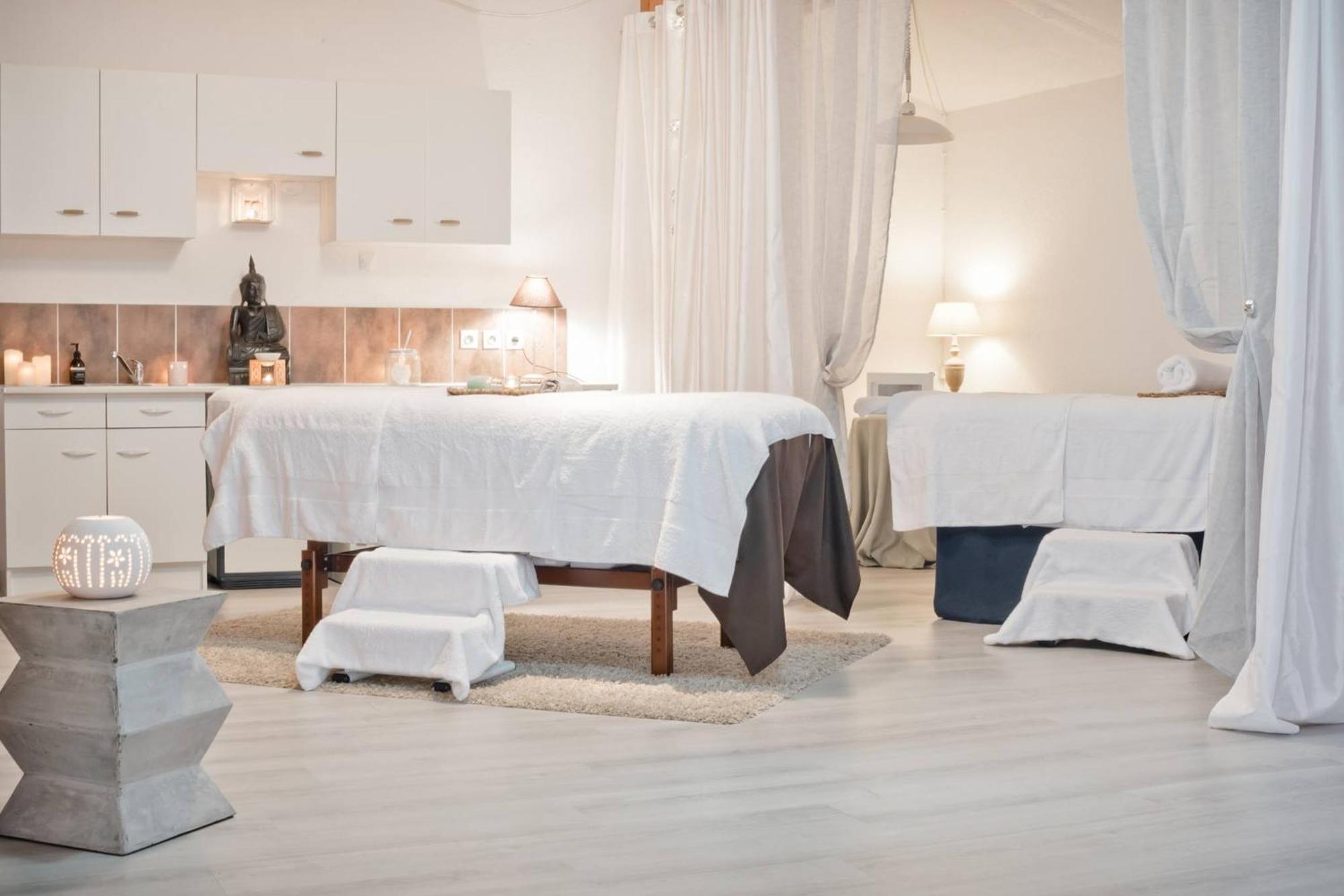 Malibu Village كانيه المظهر الخارجي الصورة