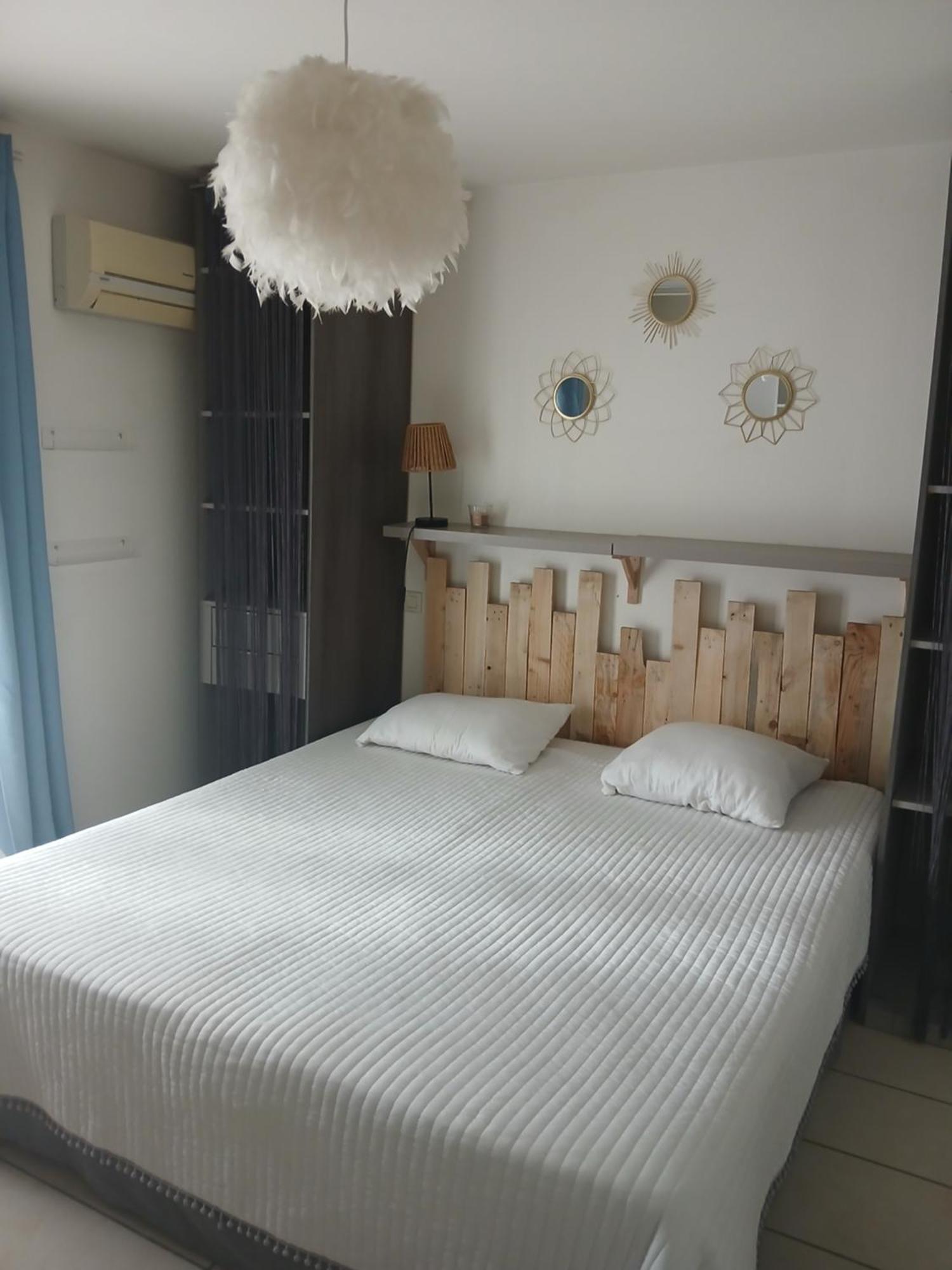 Malibu Village كانيه المظهر الخارجي الصورة