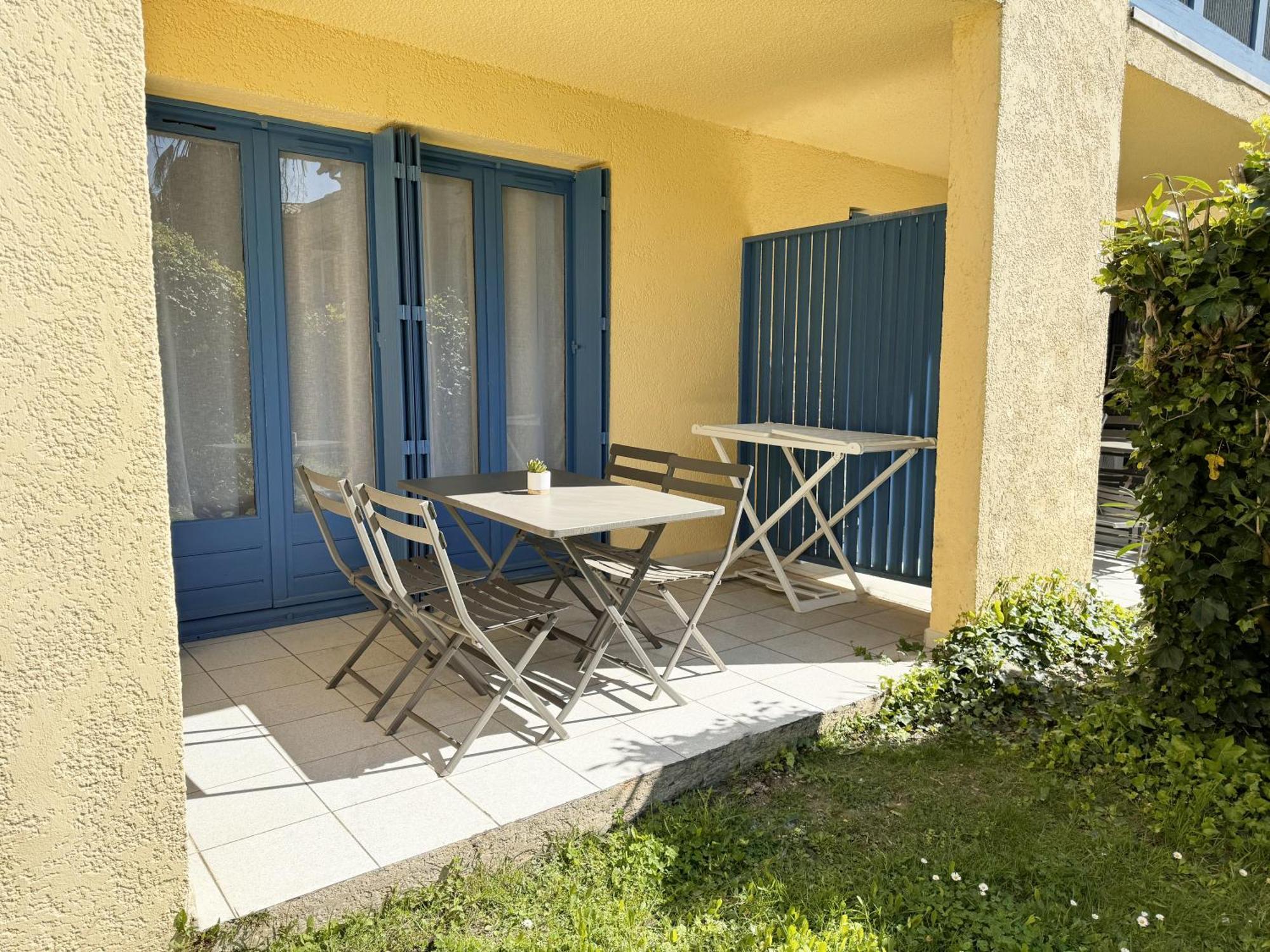 Malibu Village كانيه المظهر الخارجي الصورة