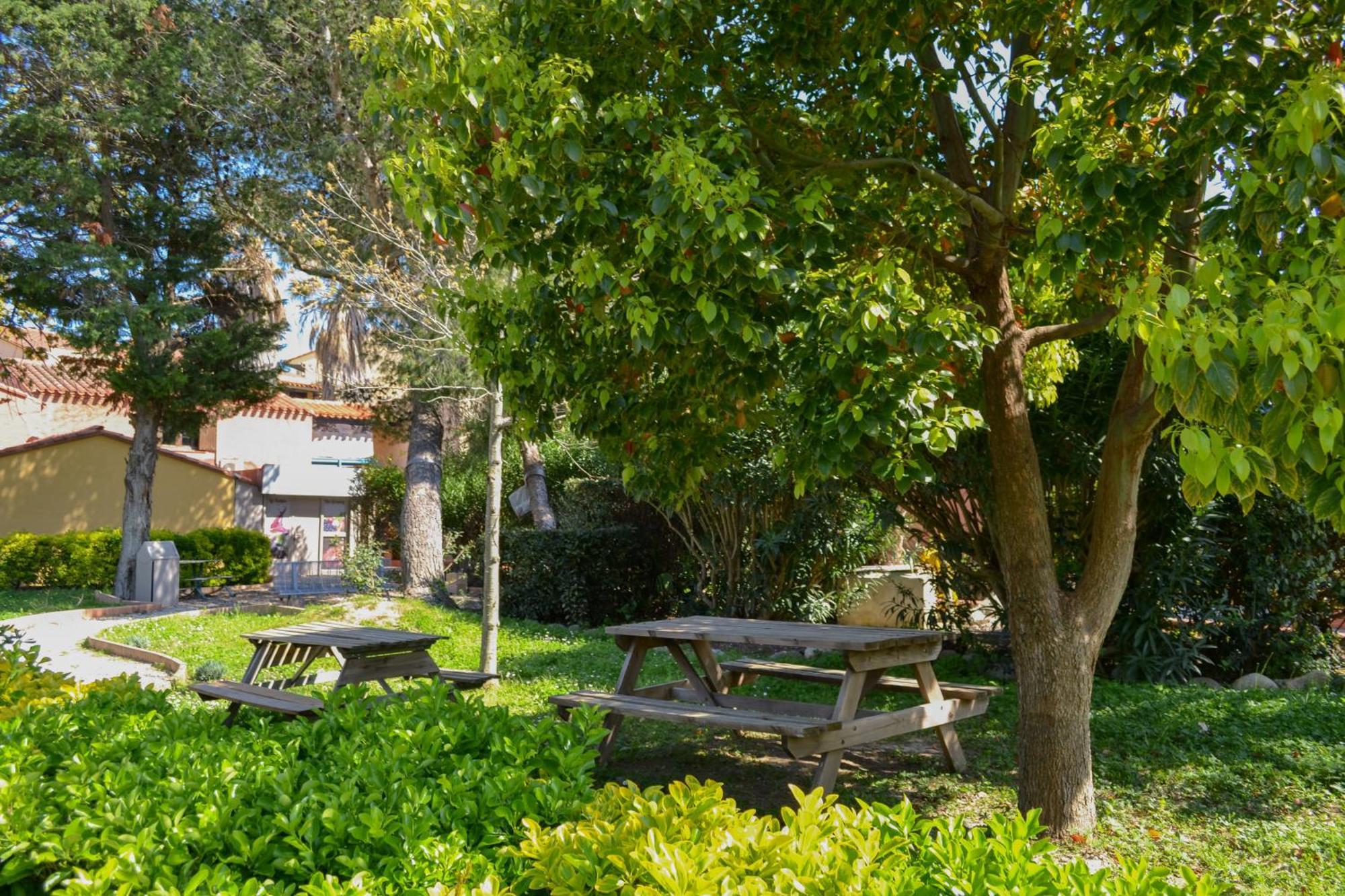 Malibu Village كانيه المظهر الخارجي الصورة