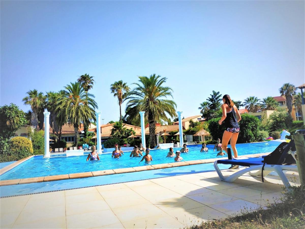 Malibu Village كانيه المظهر الخارجي الصورة